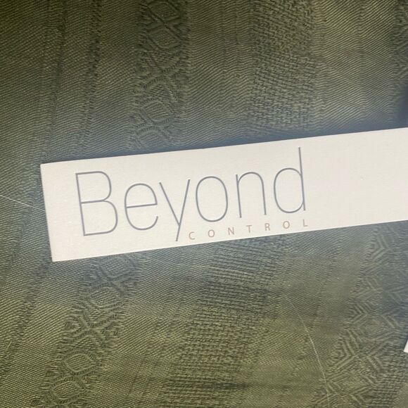 BEYOND Control Women’s Green Shirtdress Coverup Size Small OVERSIZED - Picture 5 of 12